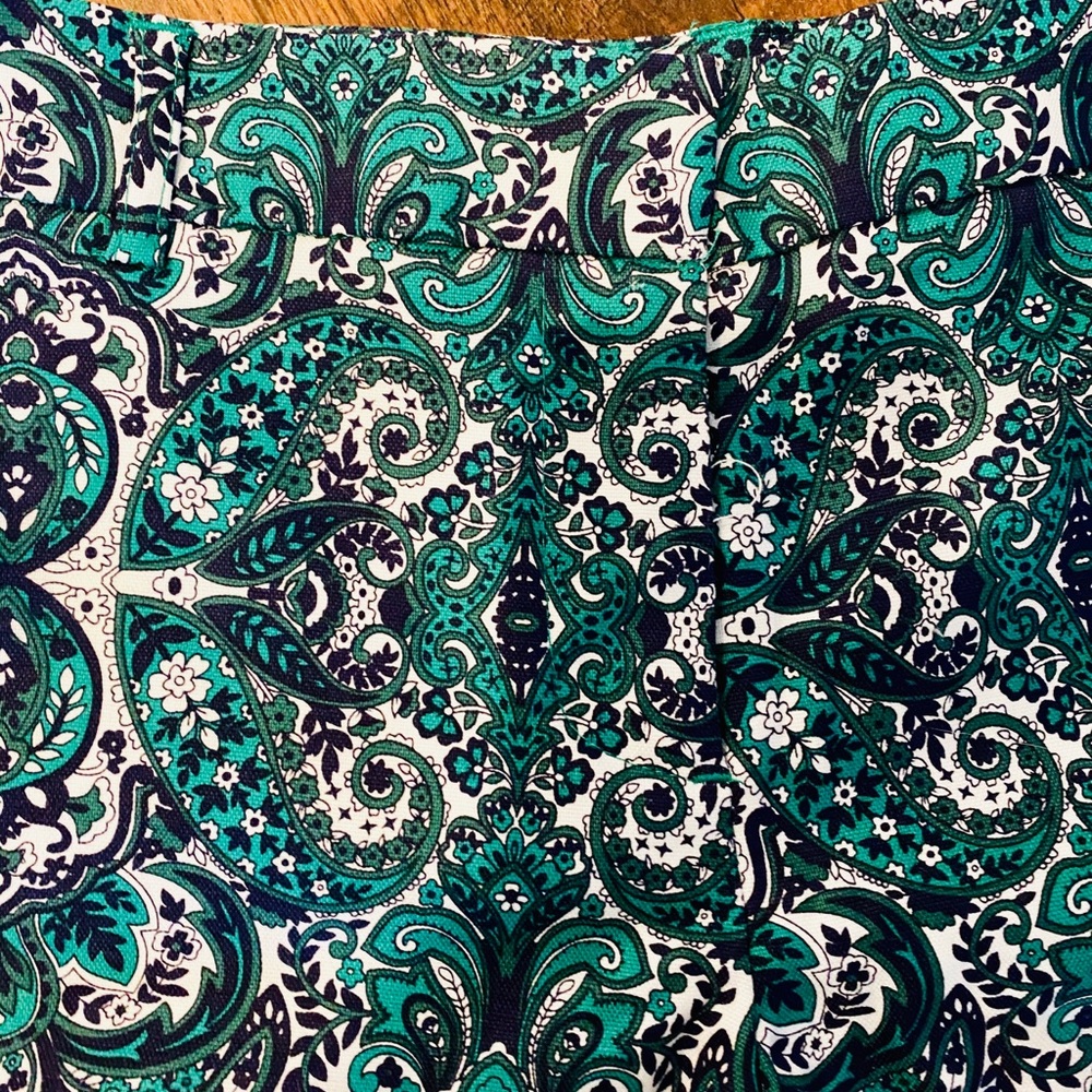 KENAR Green/Navy Paisley Chino Shorts - Picture 2 of 4